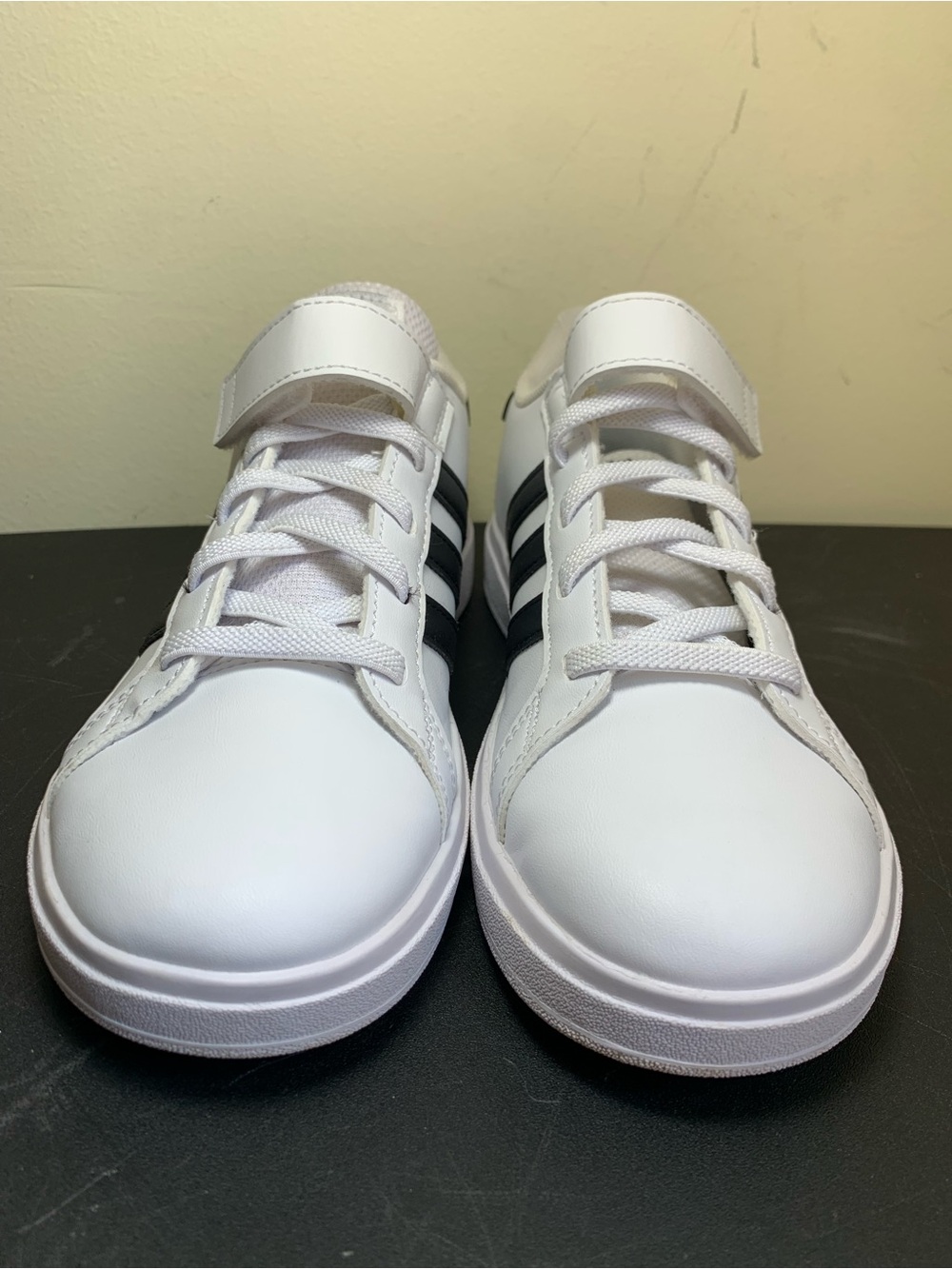 Boys Adidas Sneakers (Size 2 US) Excellent Condition